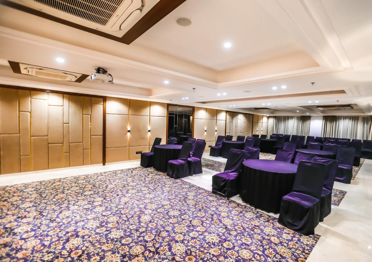 The Jagat Hotel And Spa Udaipur Dış mekan fotoğraf
