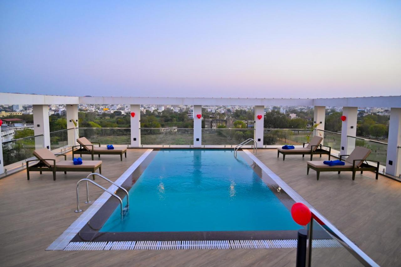 The Jagat Hotel And Spa Udaipur Dış mekan fotoğraf