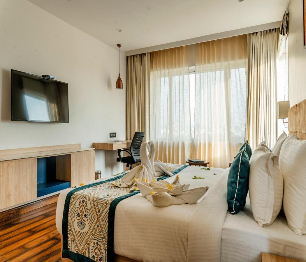 The Jagat Hotel And Spa Udaipur Dış mekan fotoğraf